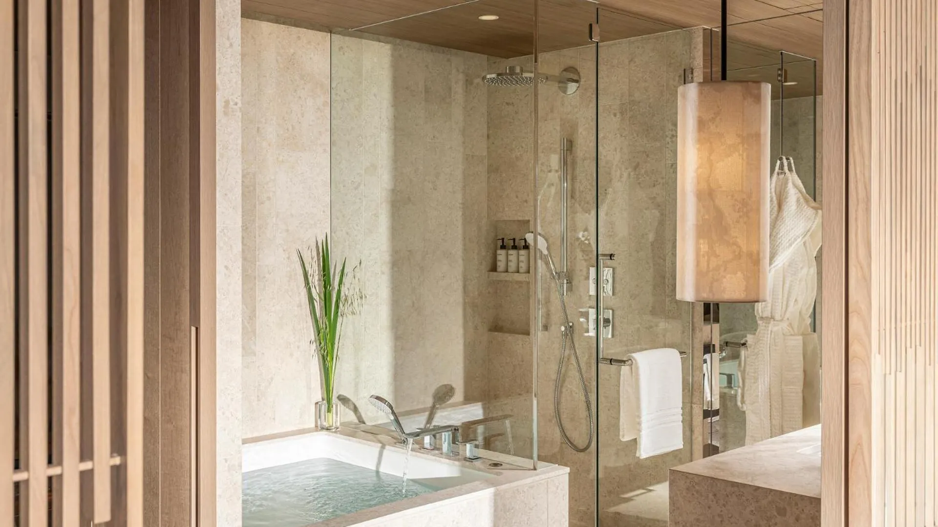 Four Seasons Hotel 大阪 5*,  日本